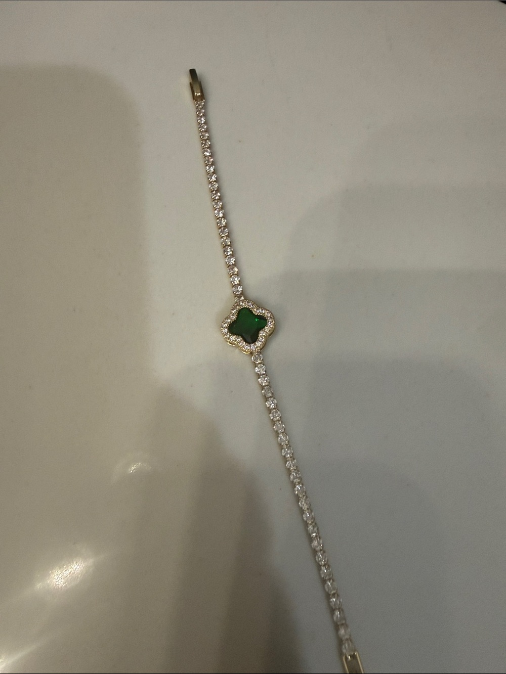 Elegant Green Clover Tennis Bracelet - Women's Jewelry